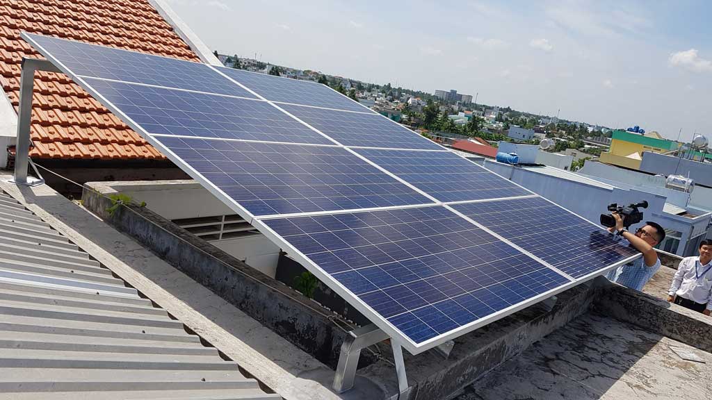 điện mặt trời áp mái